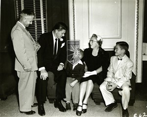 Image description is not available for 1955.123